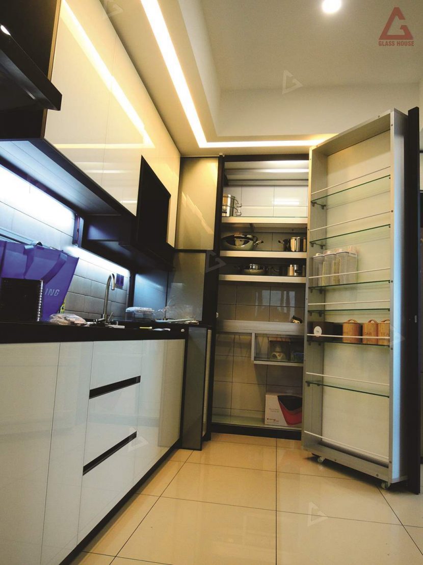 KITCHEN PROJECT 4 - Glass House Design