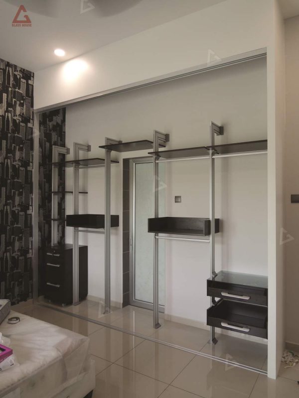 WARDROBE (Pole System) Glass House Design